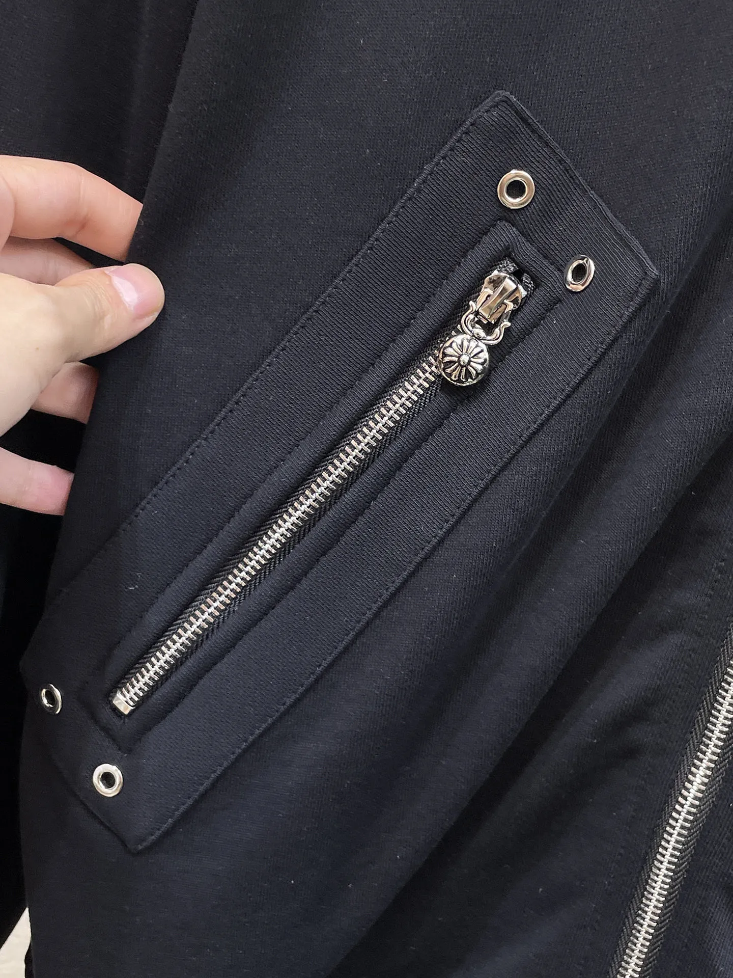 Same Style， ， 2026 New Arrival ，Original Premium Breathable ， ， ， Quality。 ， Sizes：M～3XL